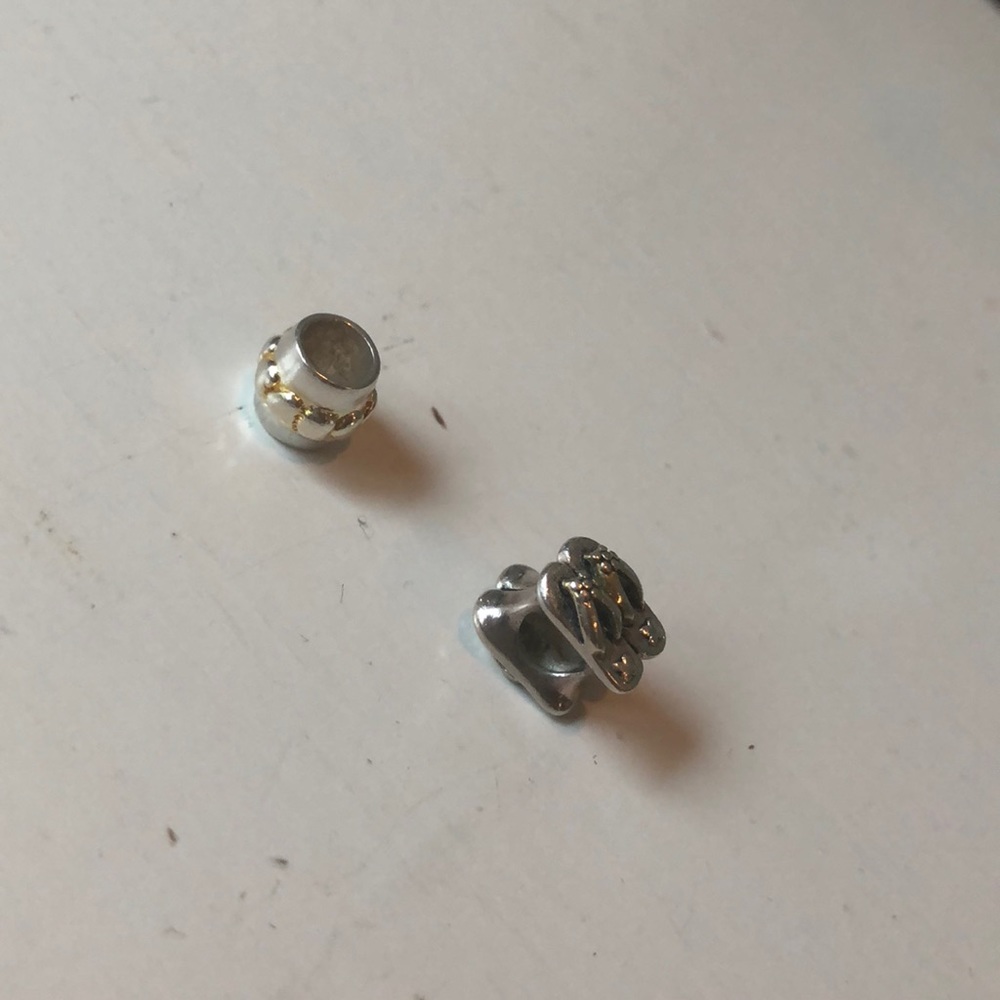 Flip flops and heart Pandora charms